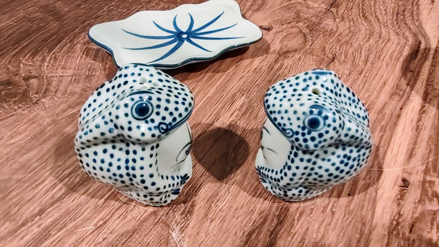 Blue & White Frog Salt & Pepper Shakers on Tray
