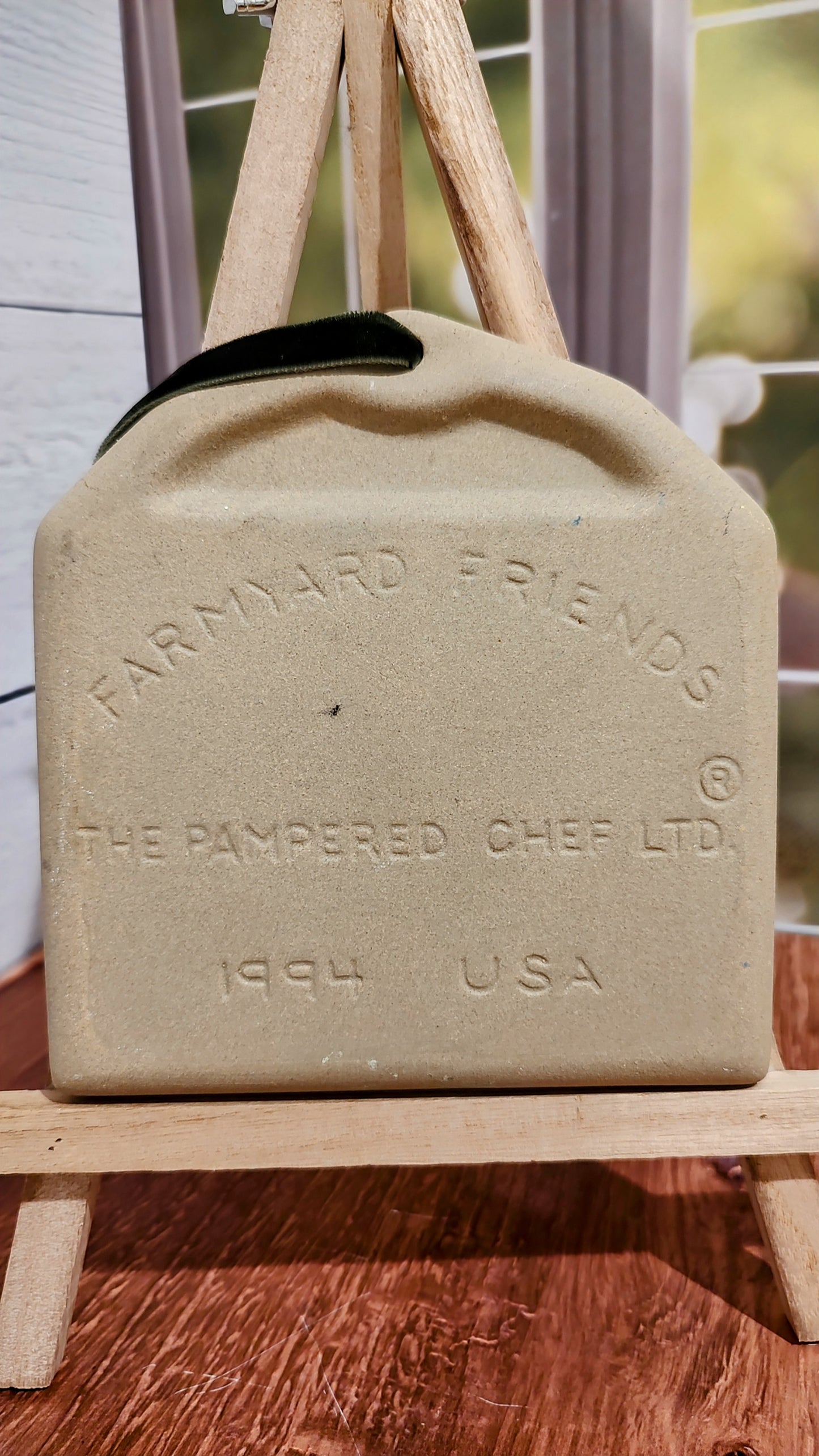 Farmyard Friends Pampered Chef Cookie Press 1994