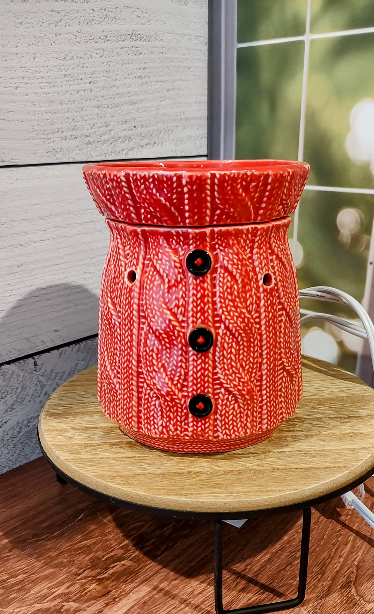 Scentsy Cozy Sweater Wax Warmer