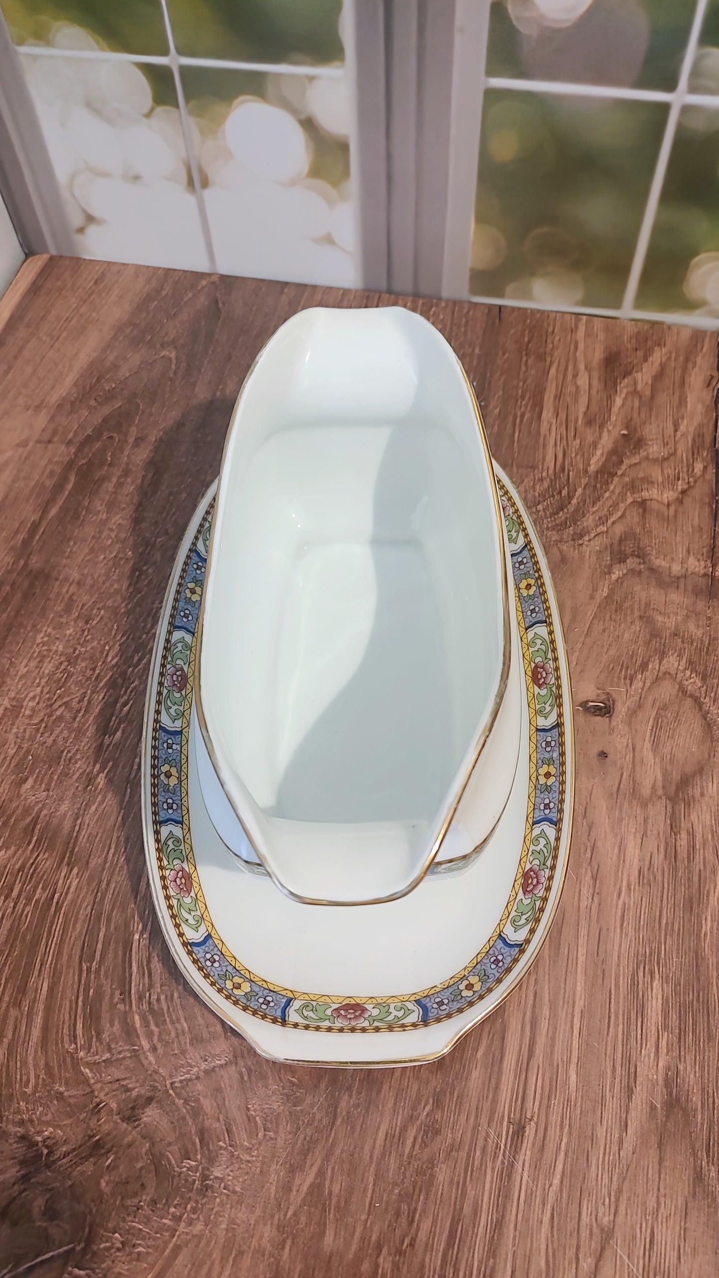 Epiag Gravy Boat with Attached Plate