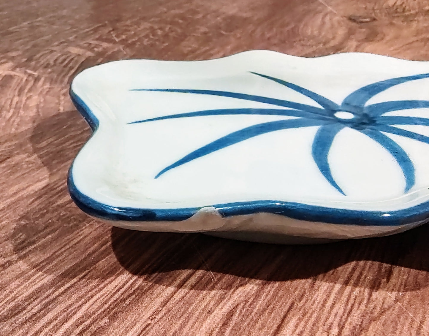 Blue & White Frog Salt & Pepper Shakers on Tray