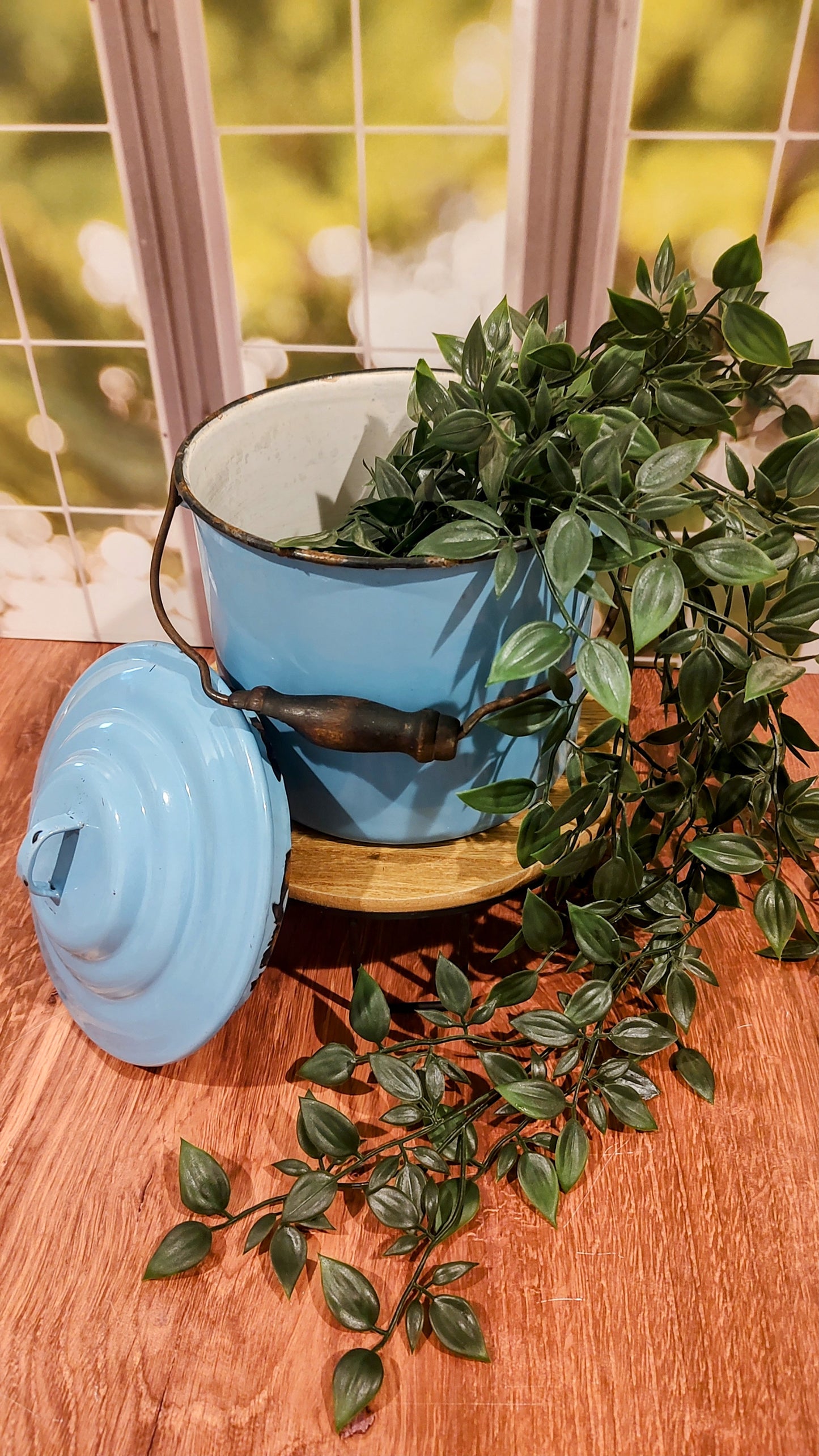 Light Blue Enamel Pot with Lid