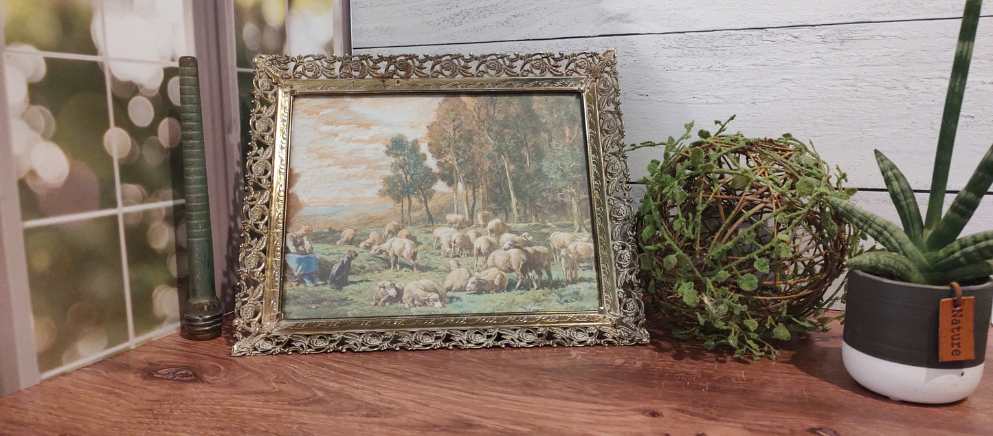 Vintage 8x10 Filigree Trimmed Frame