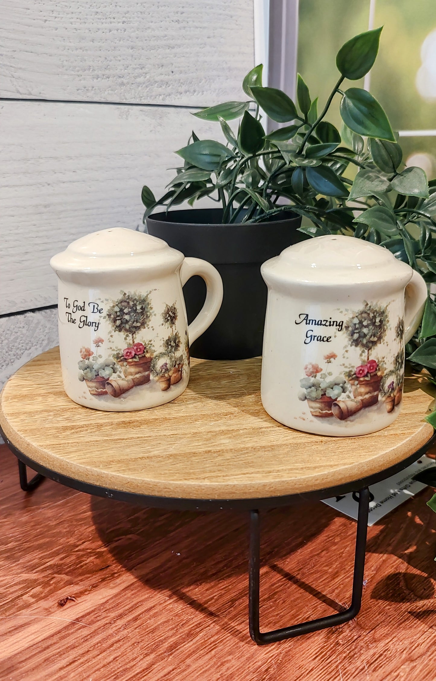 Yesteryears Salt & Pepper Shakers Marshall, TX pottery