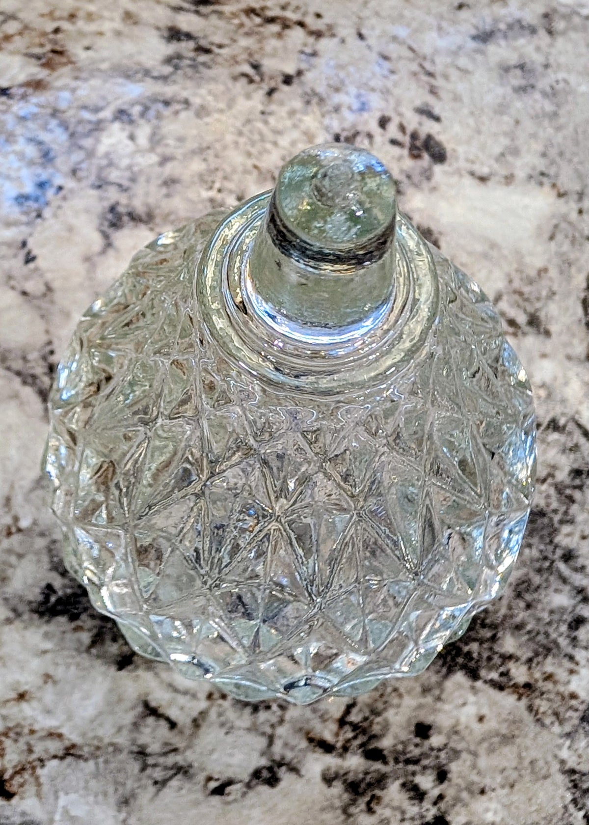 Crystal Diamond Pattern Pear Shaped Trinket Dish