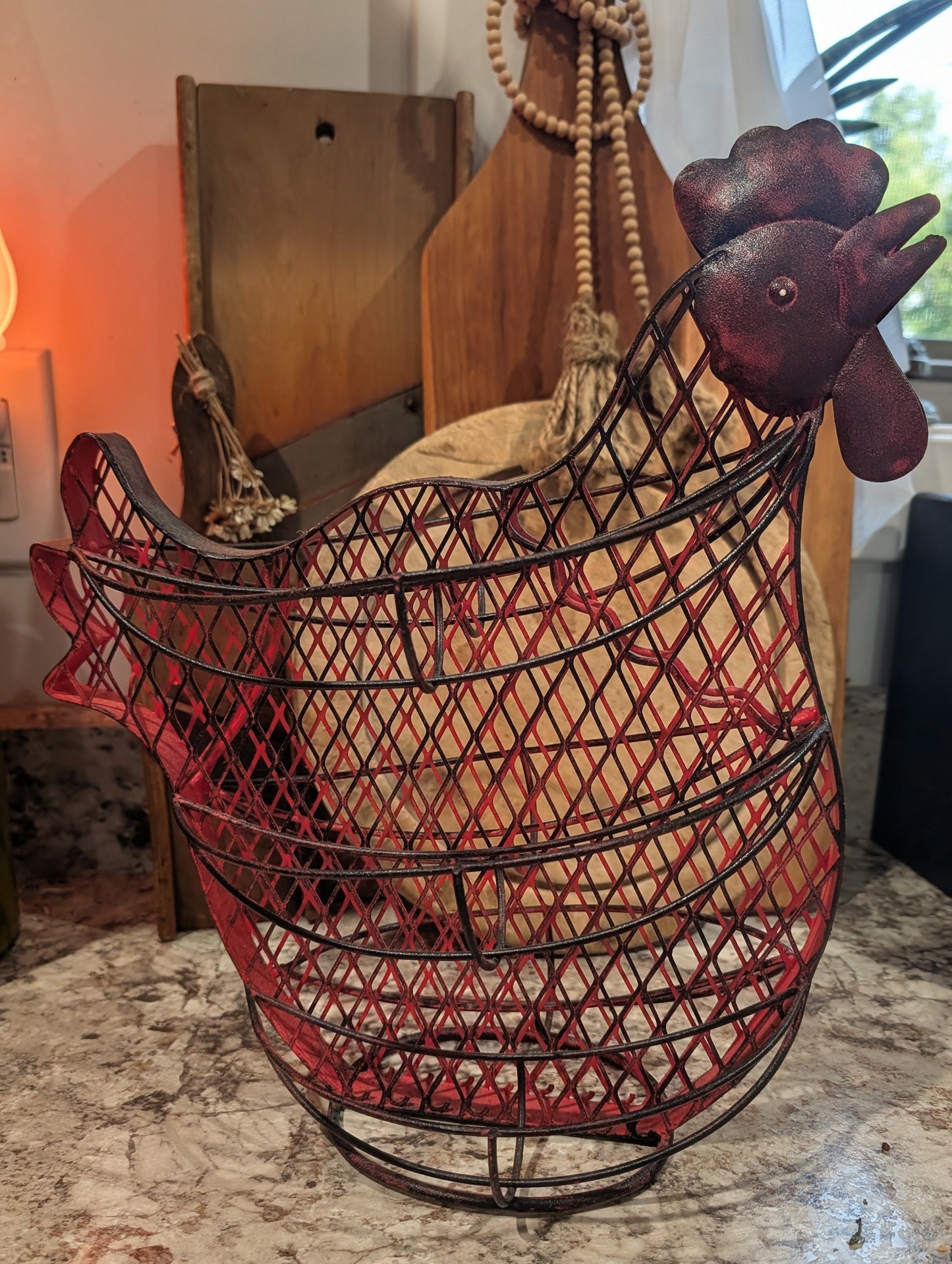 Standing Wire Chicken Egg Holder