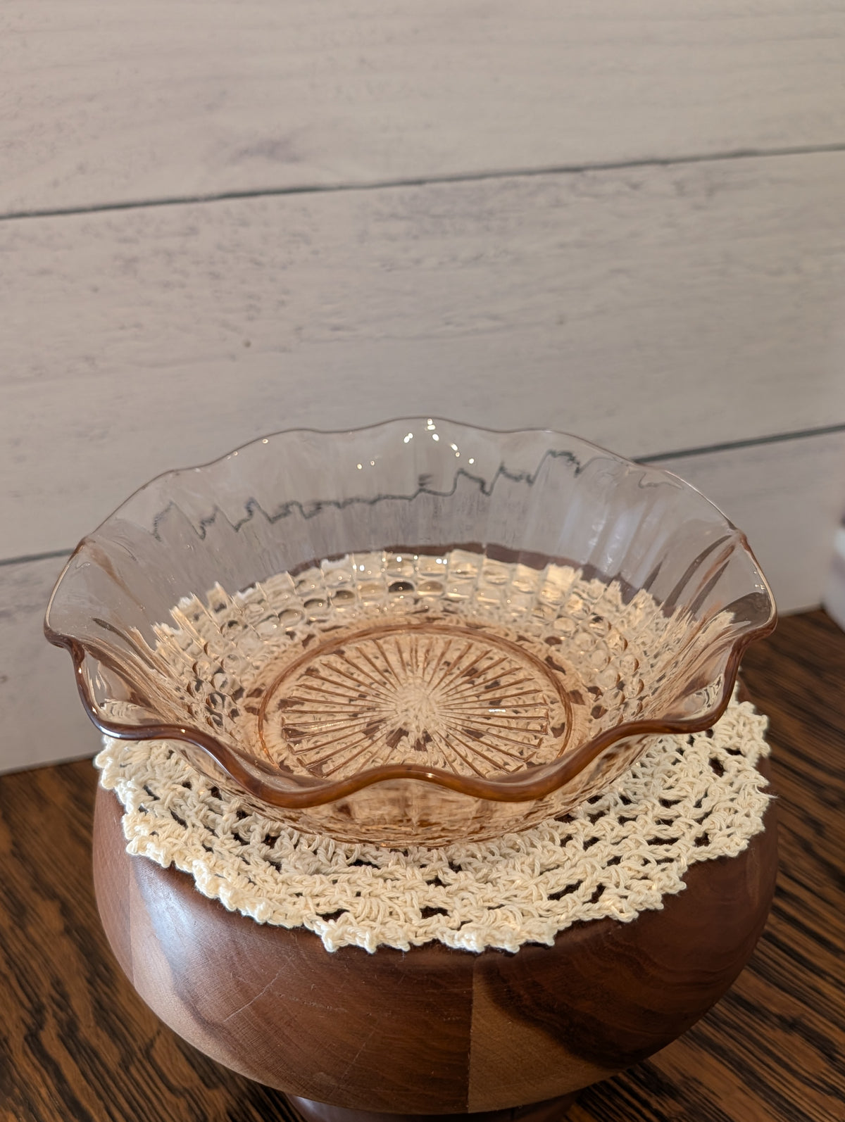 Anchor Hocking Pink Depression Glass Ruffle Edge Bowl