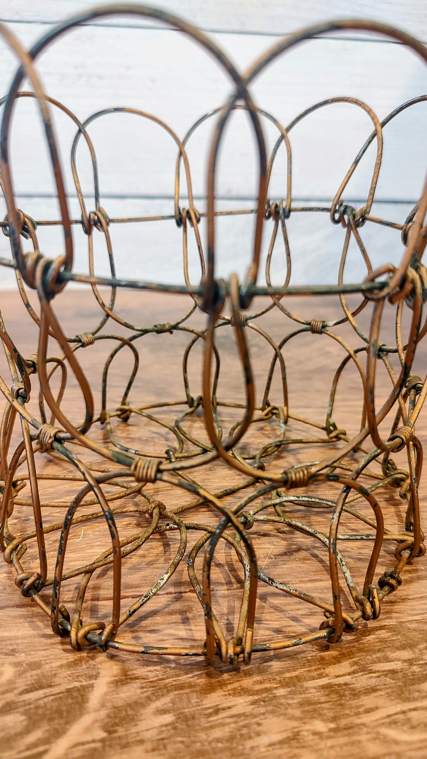 Collapsible Vintage Metal Egg Basket