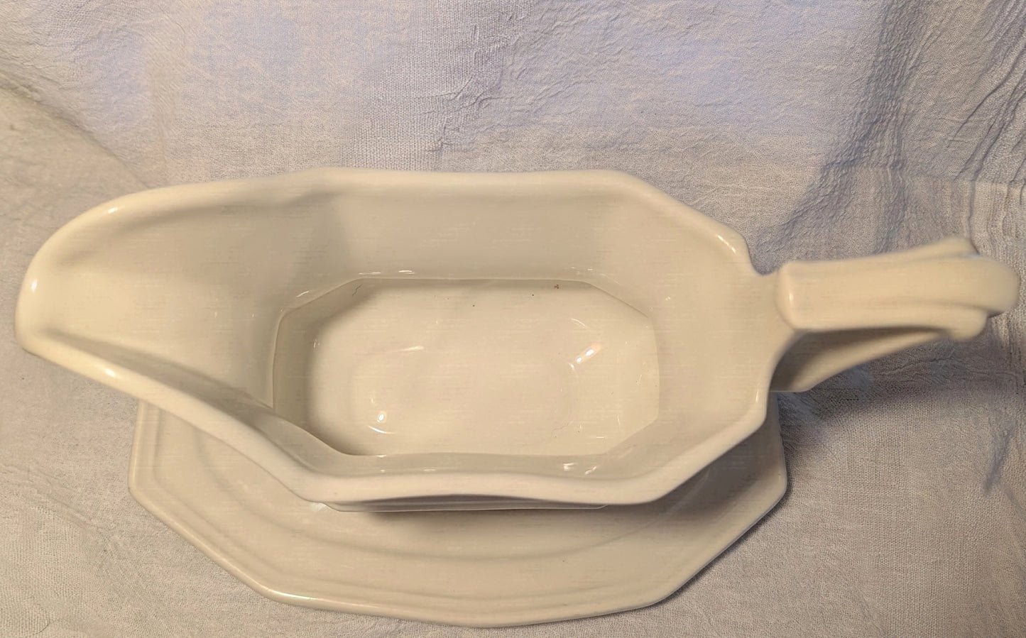 Red Cliff Ironstone Gravy Boat & Plate