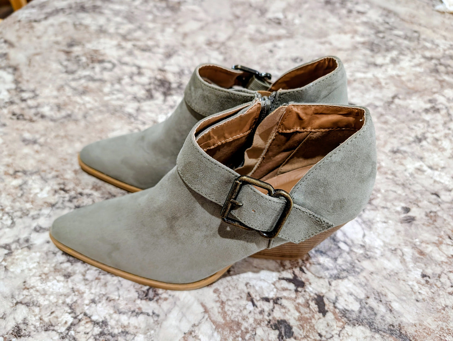Qupid Sweude Ankle Boots (Size 7.5)