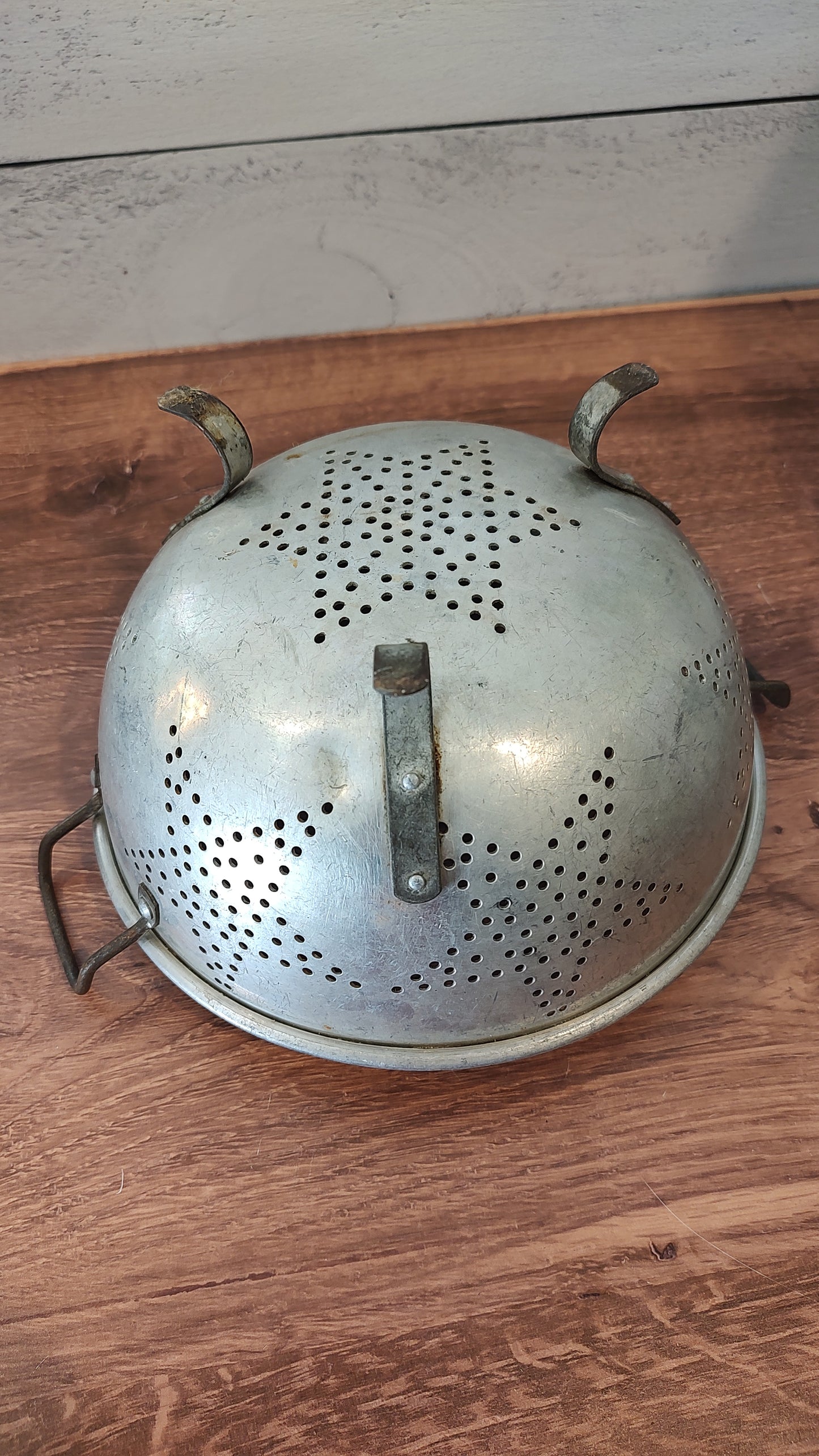 Vintage Heavy Aluminum Strainer with Handles and Feet. Star Pattern