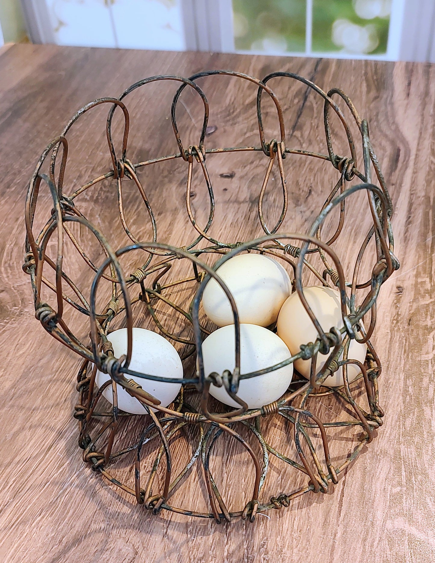 Collapsible Vintage Metal Egg Basket