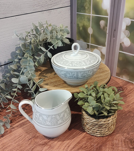 Creamer and Sugar Bowl Set