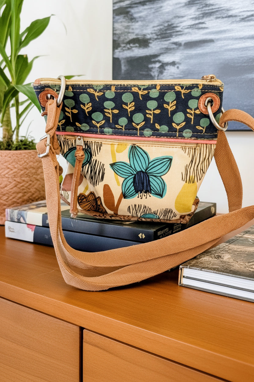 Fossil Key-Par Floral Pattern Crossbody with Canvas Strap