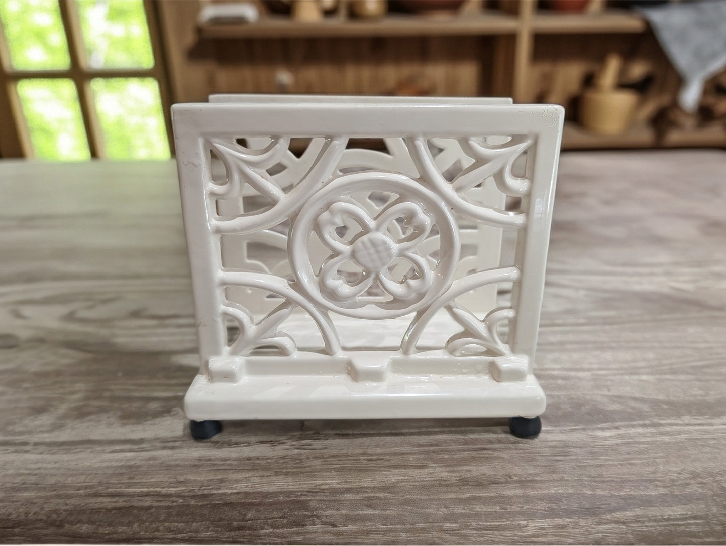 Cast Iron White Enamel Holder