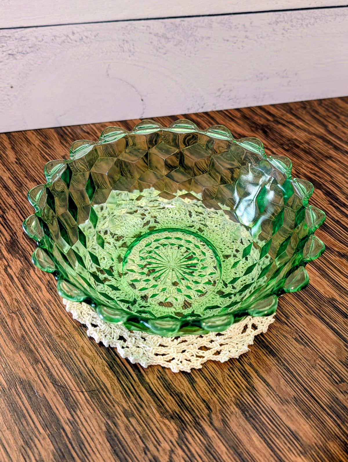 Jeanette Glass Co Vintage Green Cube Cubist Fruit Bowl Glowing Uranium Glass