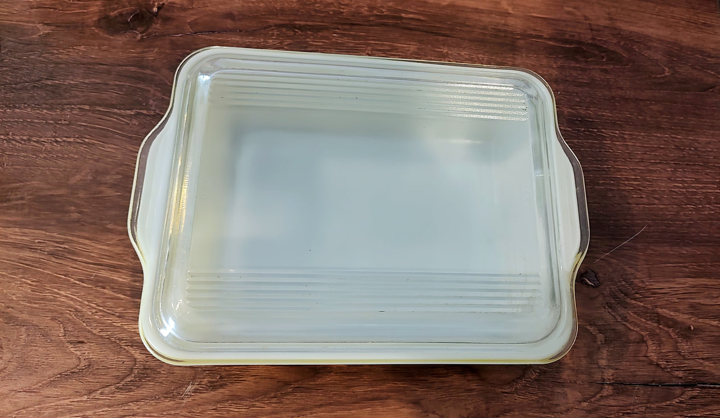 Yellow Pyrex Refrigerator Dish with Lid