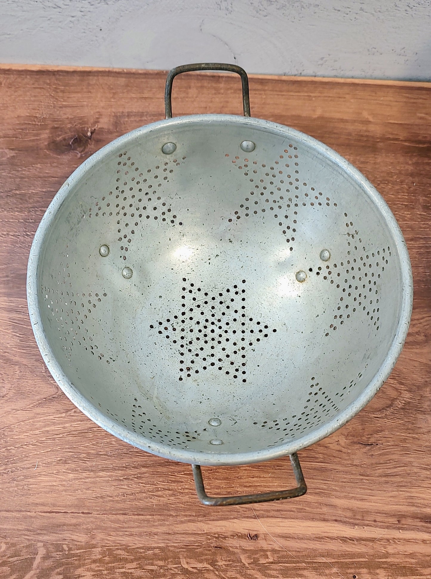 Vintage Heavy Aluminum Strainer with Handles and Feet. Star Pattern
